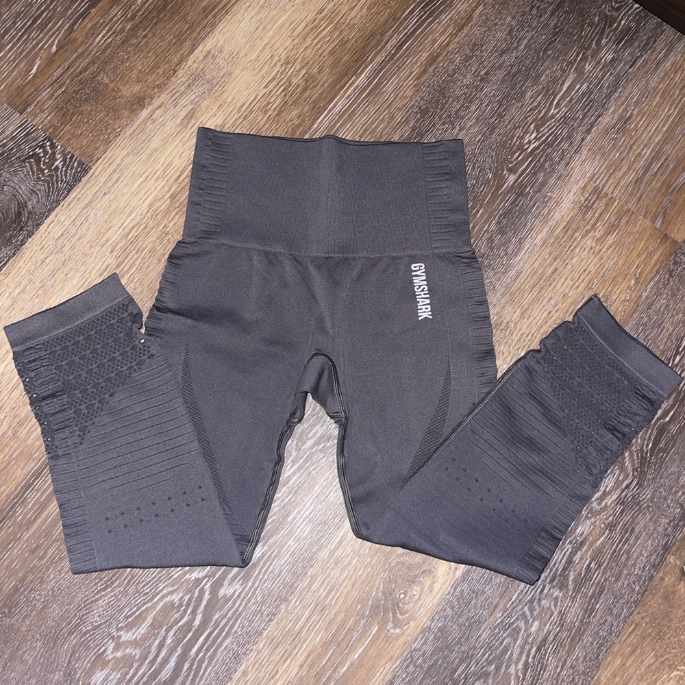 Gymshark Energy+ Seamless Cropped Leggings - Smokey Grey - Picture 2 of 5